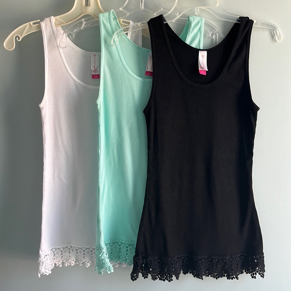 NO BOUNDARIES THREE PACK OF TANK TOPS WITH LACE BOTTOMS - SIZE LARGE (11-13)